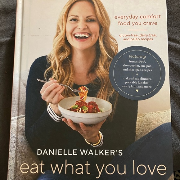 3 cookbooks - never used! - Picture 1 of 3